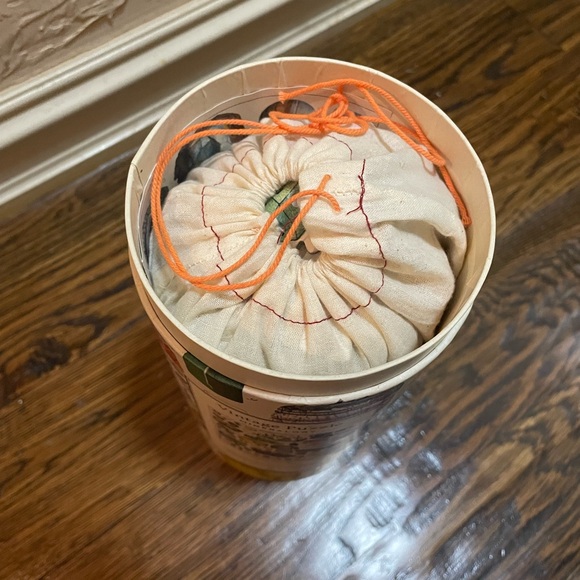 UNOPENED, New Vintage Mineralogy Puzzle in Tube - Picture 4 of 6